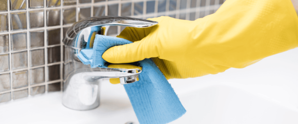 Washroom Deep Cleaning (With Help of a Commercial Cleaning Company)